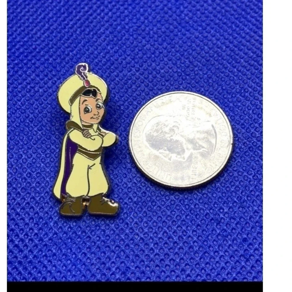 2008 Aladdin Toddler booster set Disney trading pin AUTHENTIC